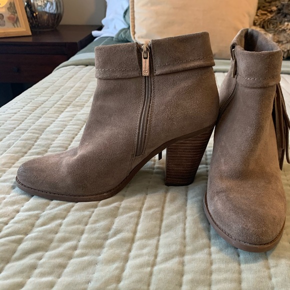 Fringed Ankle Booties - Picture 4 of 4